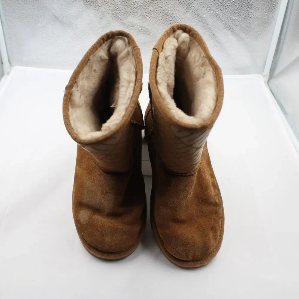 UGG Classic Mini II Graphic Boots Women Size 4 Suede Chestnut